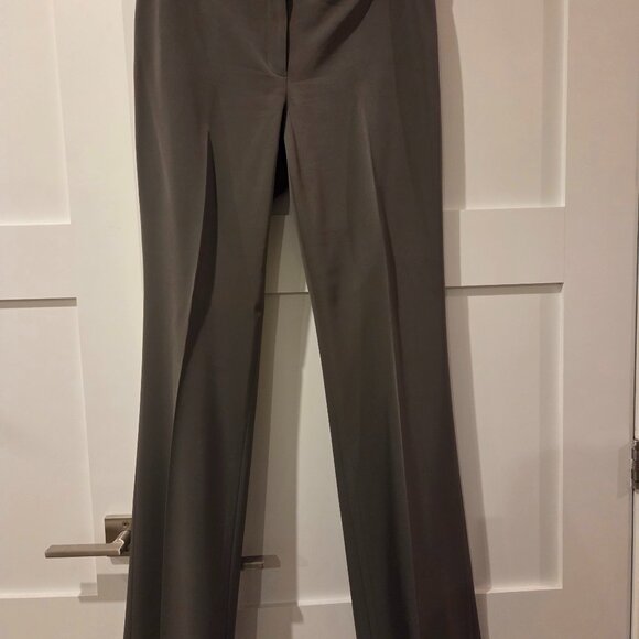 Tahari Medium Grey Dress Pants Size 10 - Picture 1 of 3